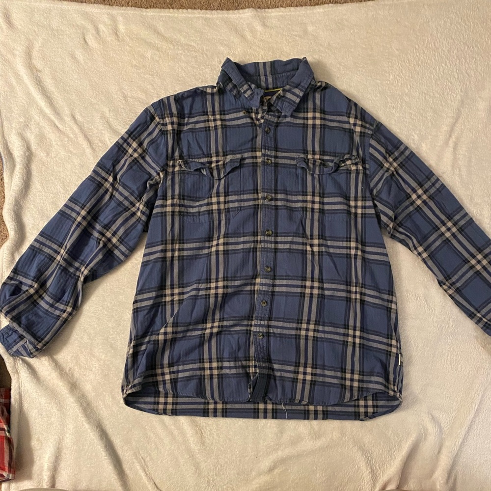 Magellan Outdoors classic fit plaid button down large